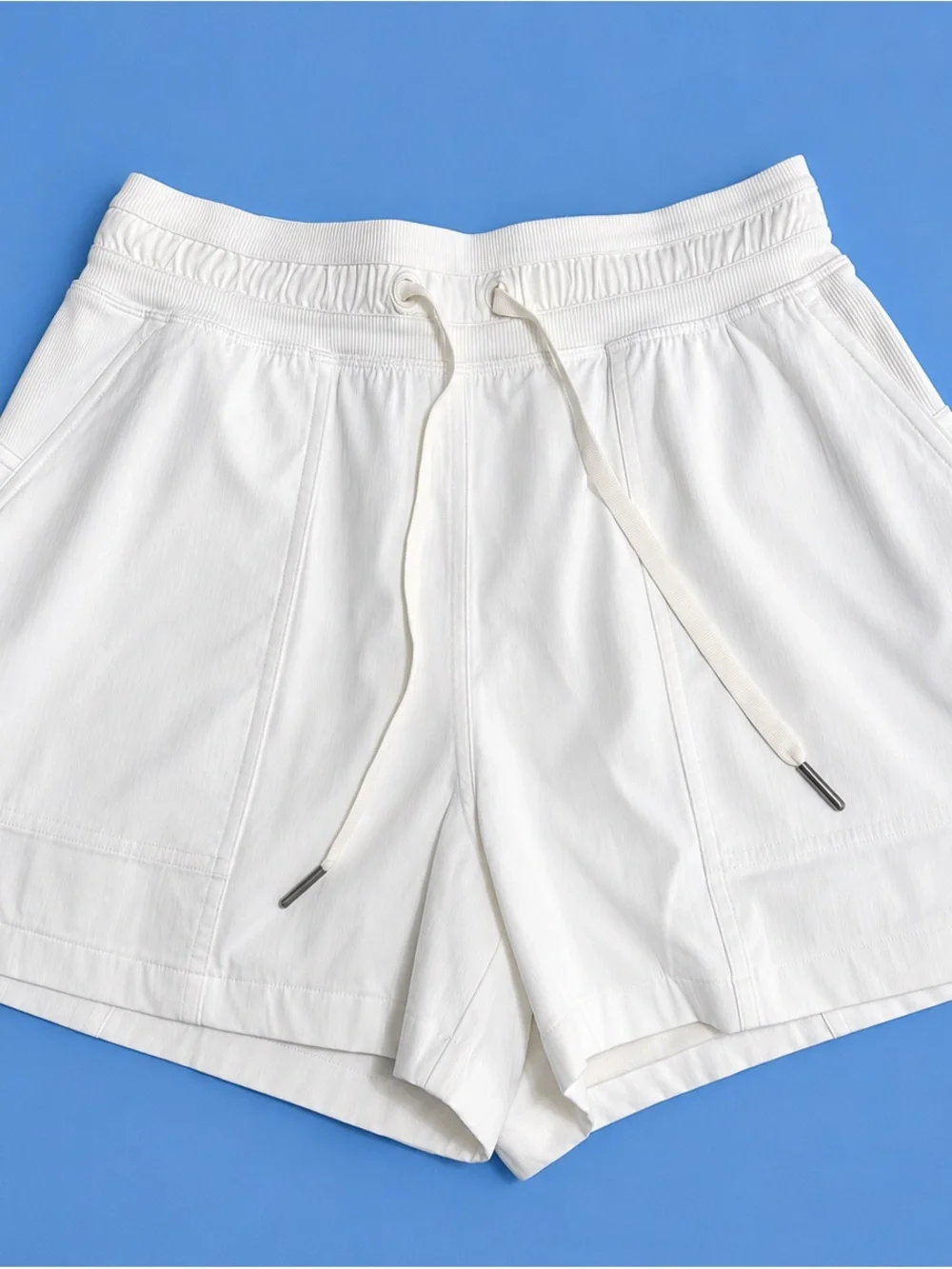 lululemon athletica White Drawstring Athletic Shorts size 4